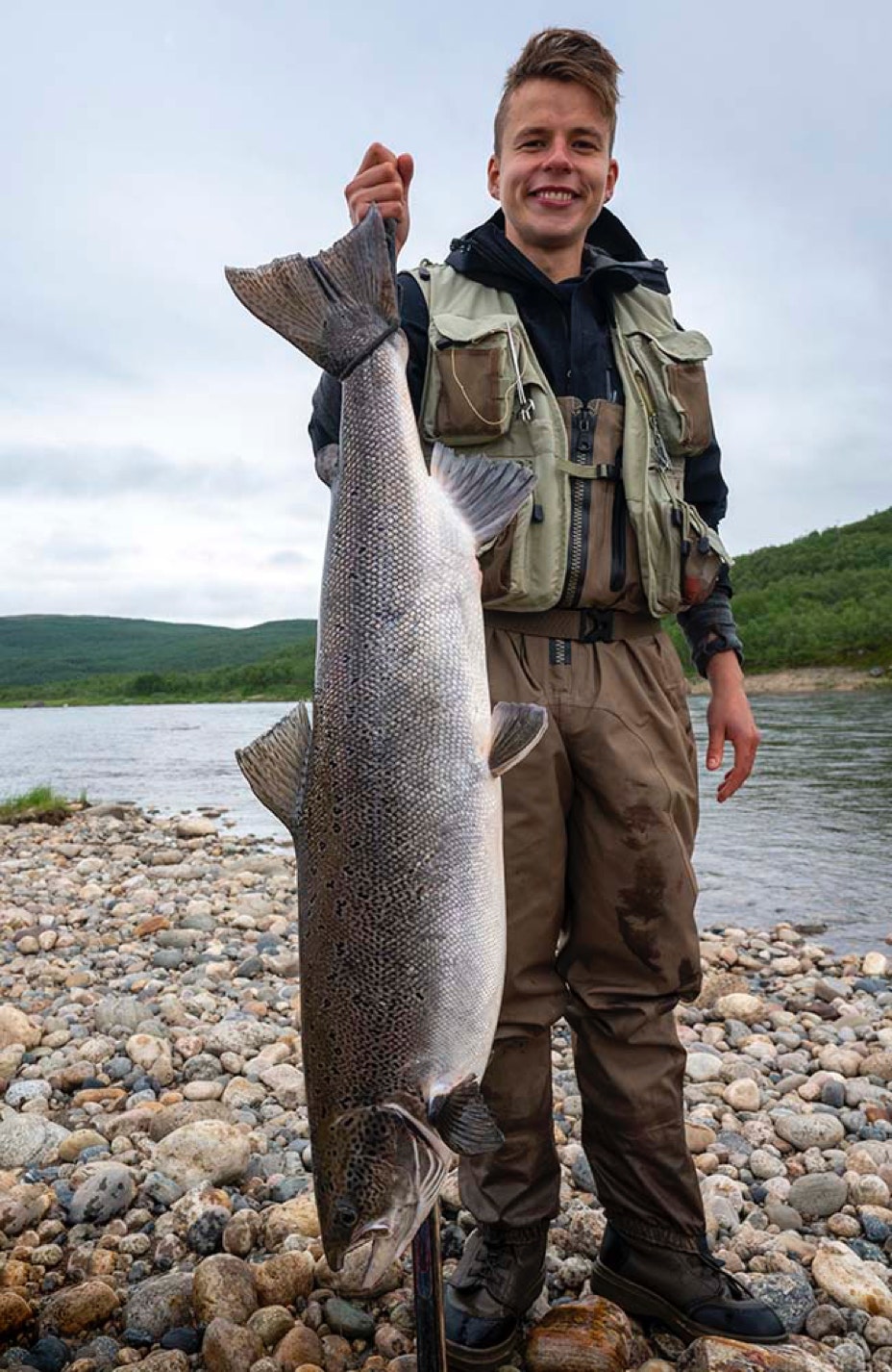 14,8 kg lohi perhokalastamalla Osmankarilta