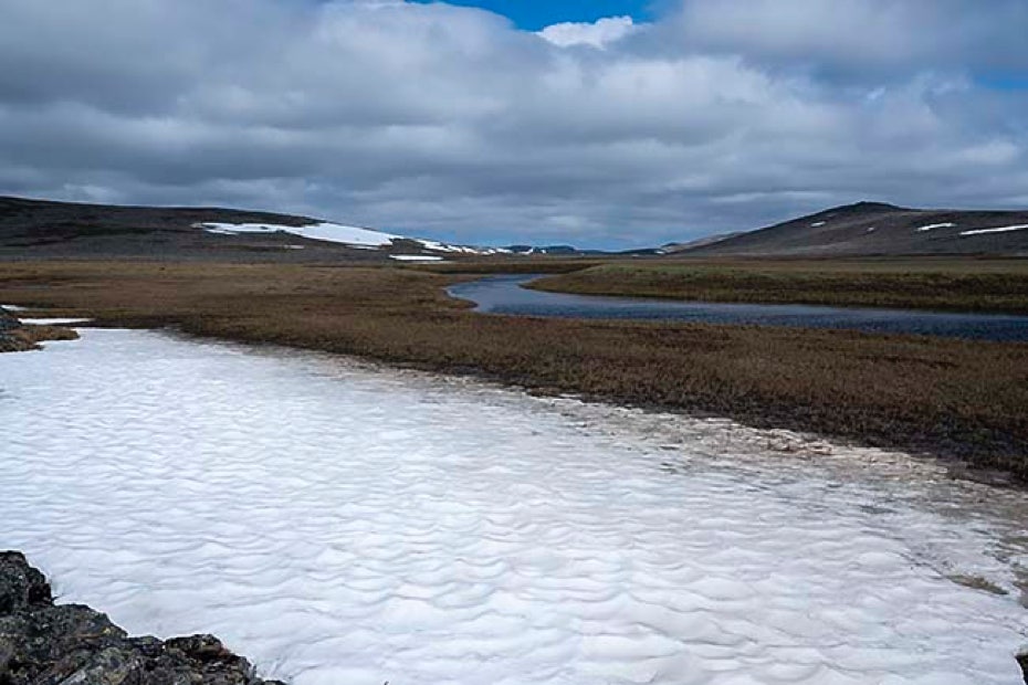 Nordkinniemimaalla on lukuisia hyviä rautu- ja taimenjärviä sekä kesä- että talvikalastukseen.