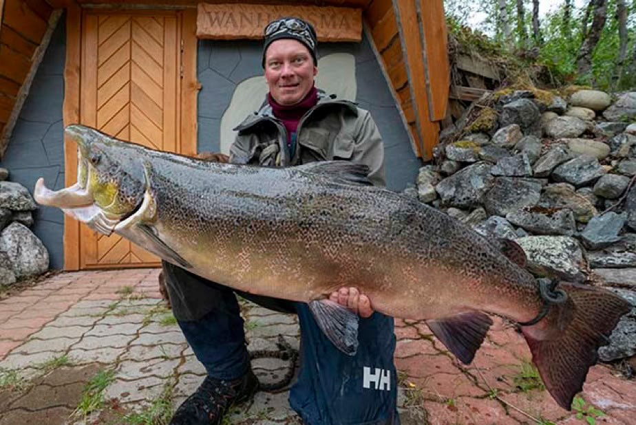 Sami Kämäräinen ja Kuoppilassuvannon kojamo Kultakalalla
